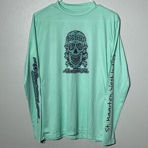 What The Fin Dri fit men’s size small performance shirt